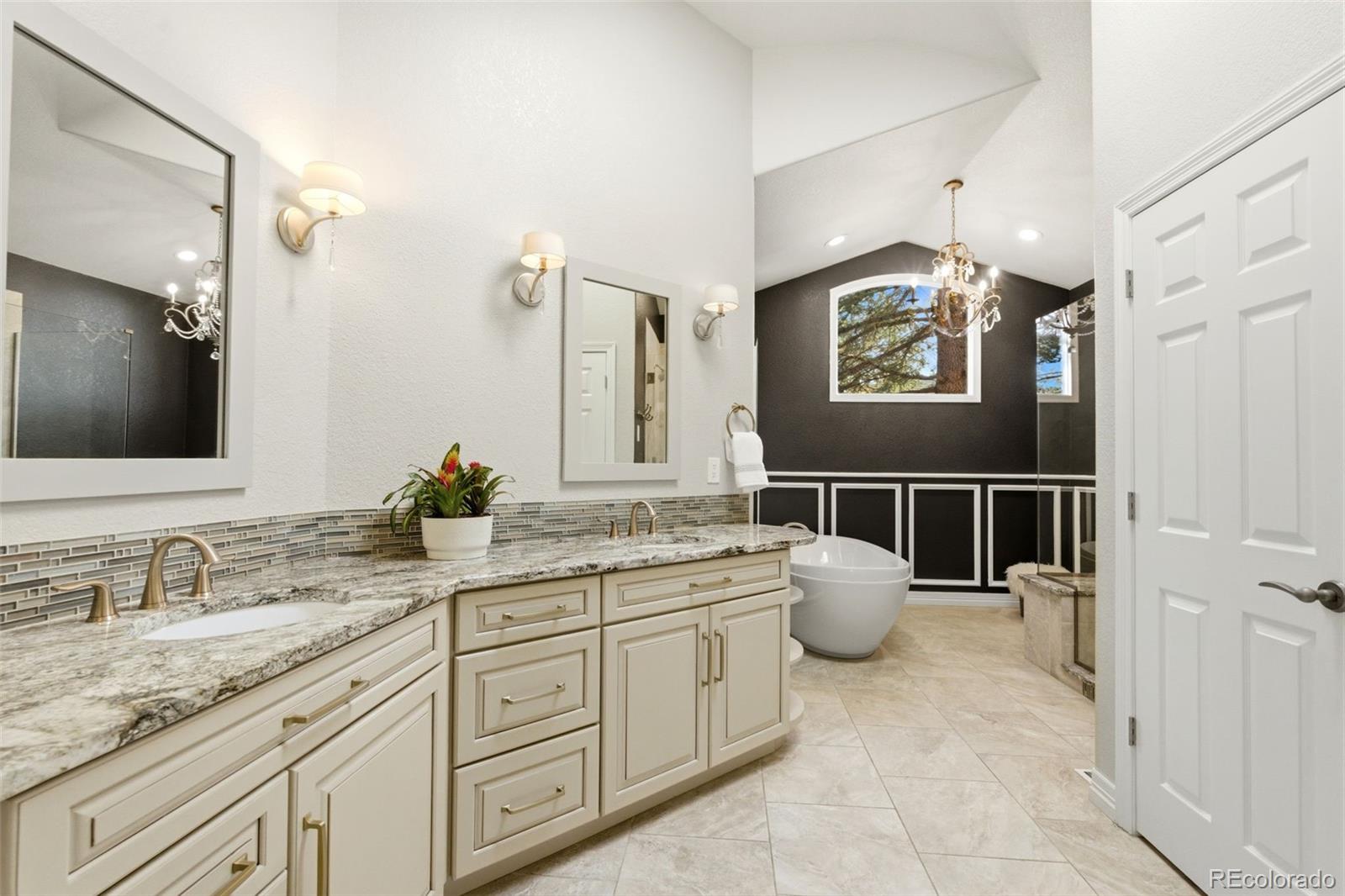 11372 E Ida Court Englewood CO 80111