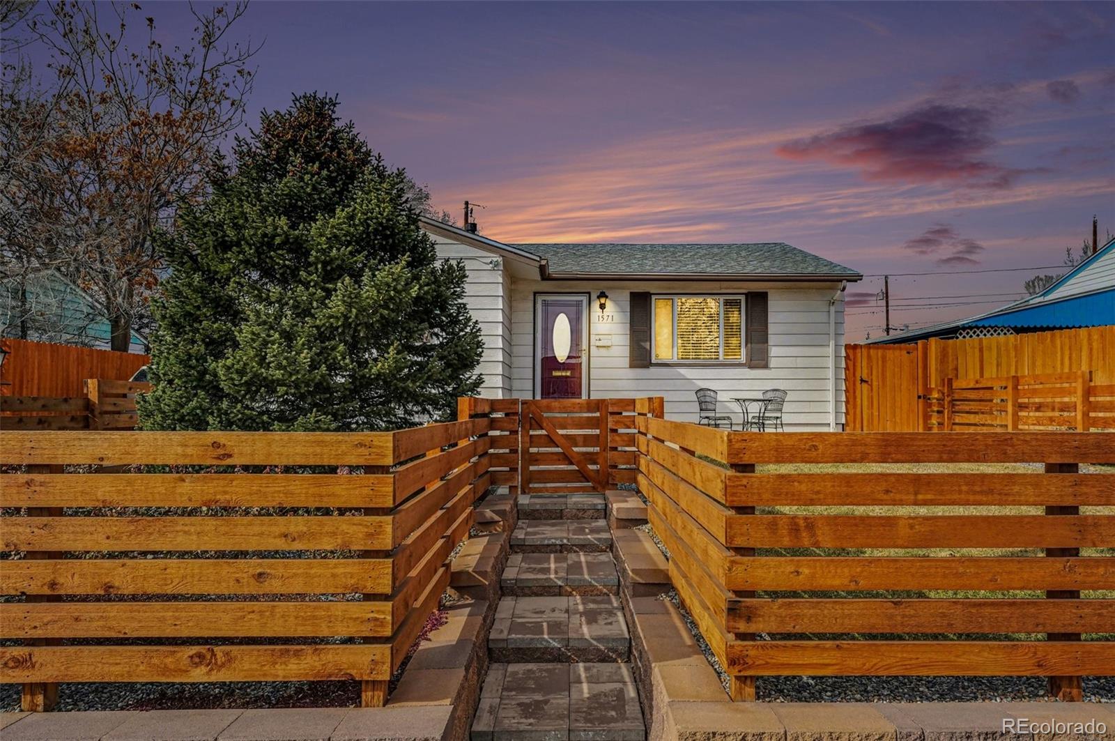 1571 S Dale Court Denver CO 80219