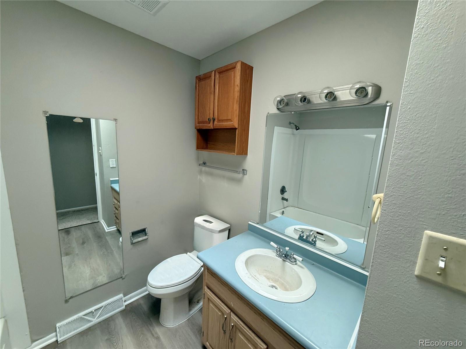 1437 S Yank Street Lakewood CO 80228