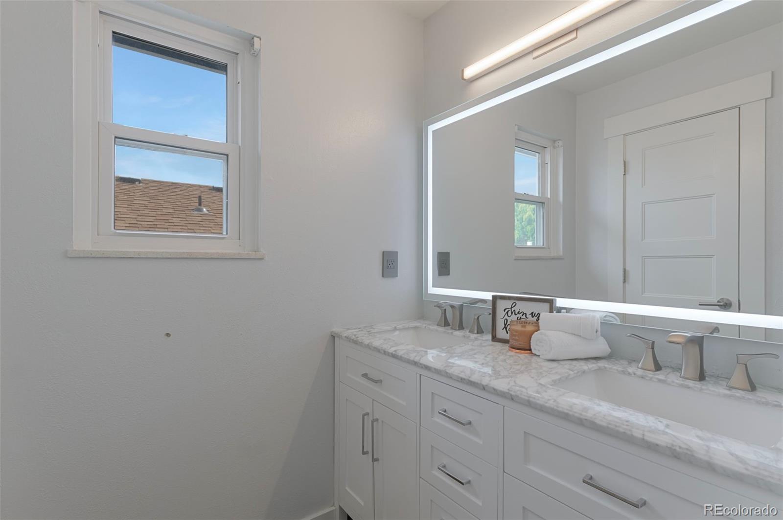 3843 S Atchison Way Aurora CO 80014