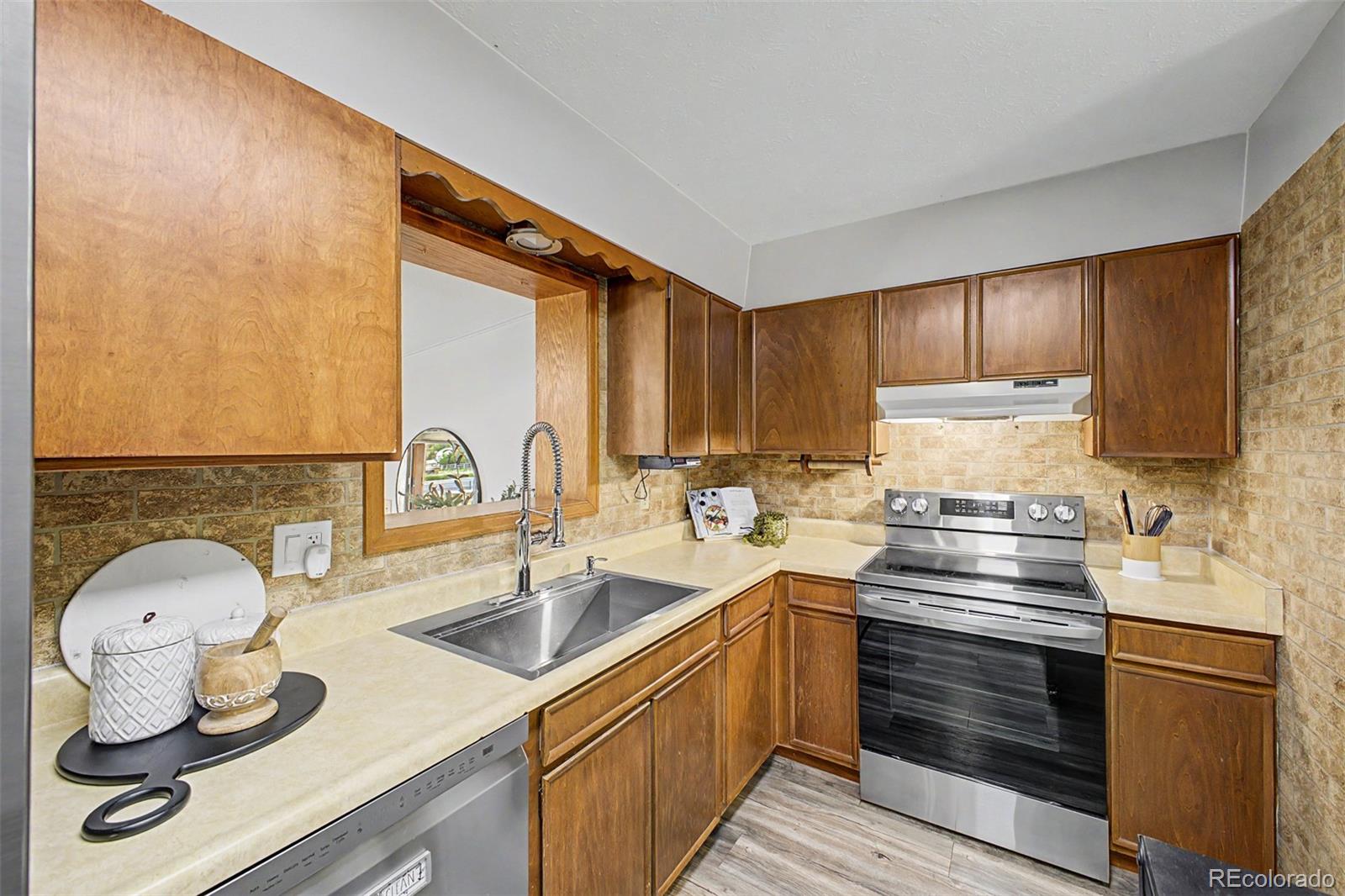 16045 Lomand Circle Brighton CO 80602