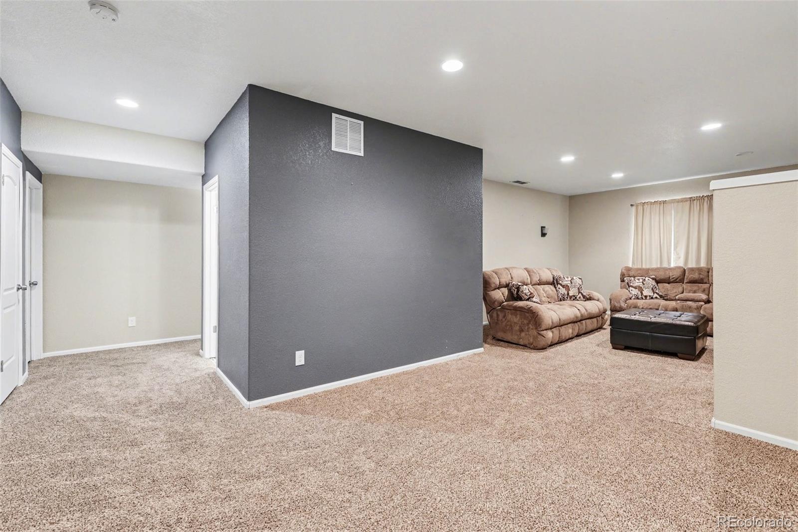 6346 N Espana Street Aurora CO 80019