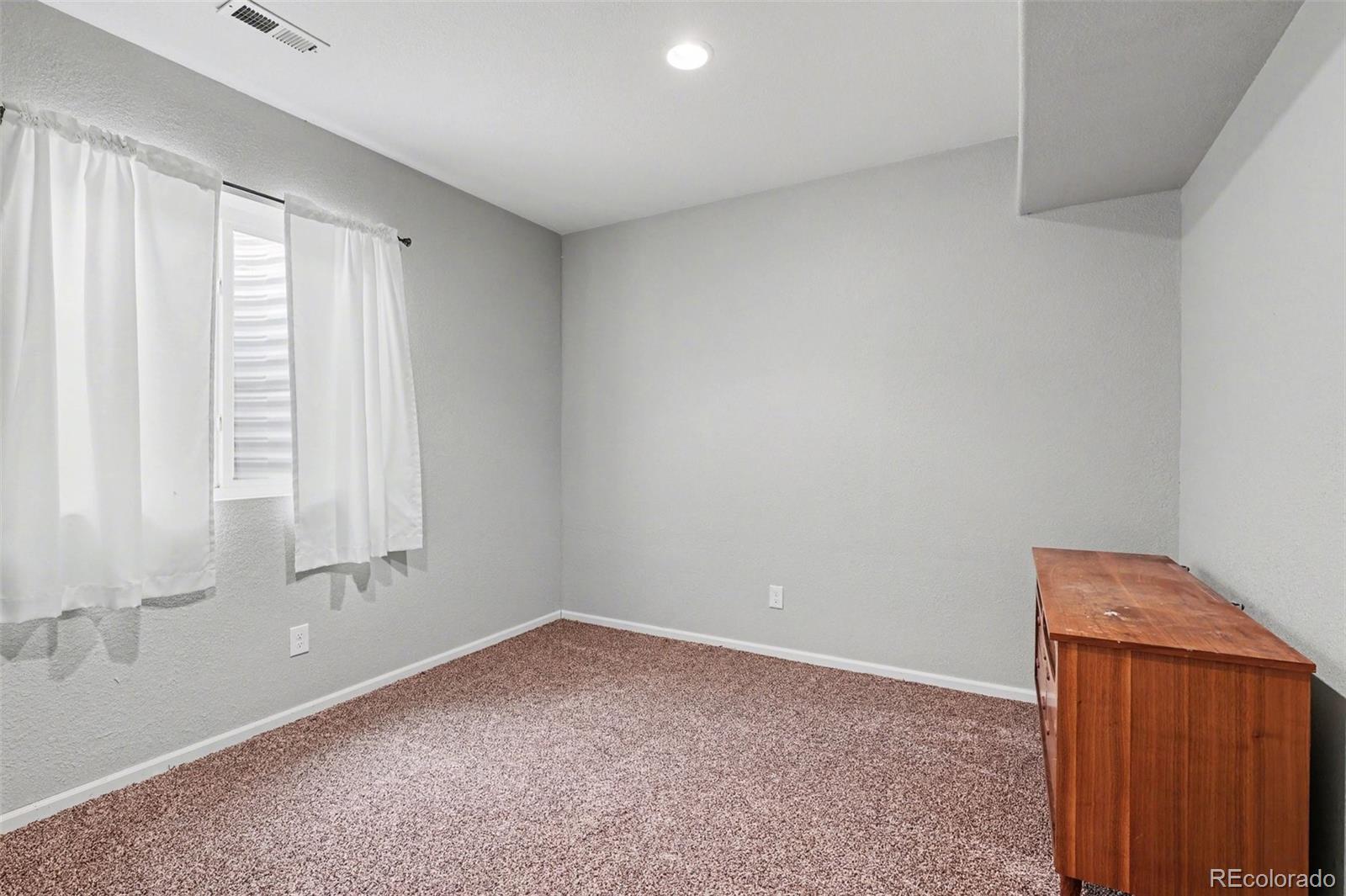 6346 N Espana Street Aurora CO 80019