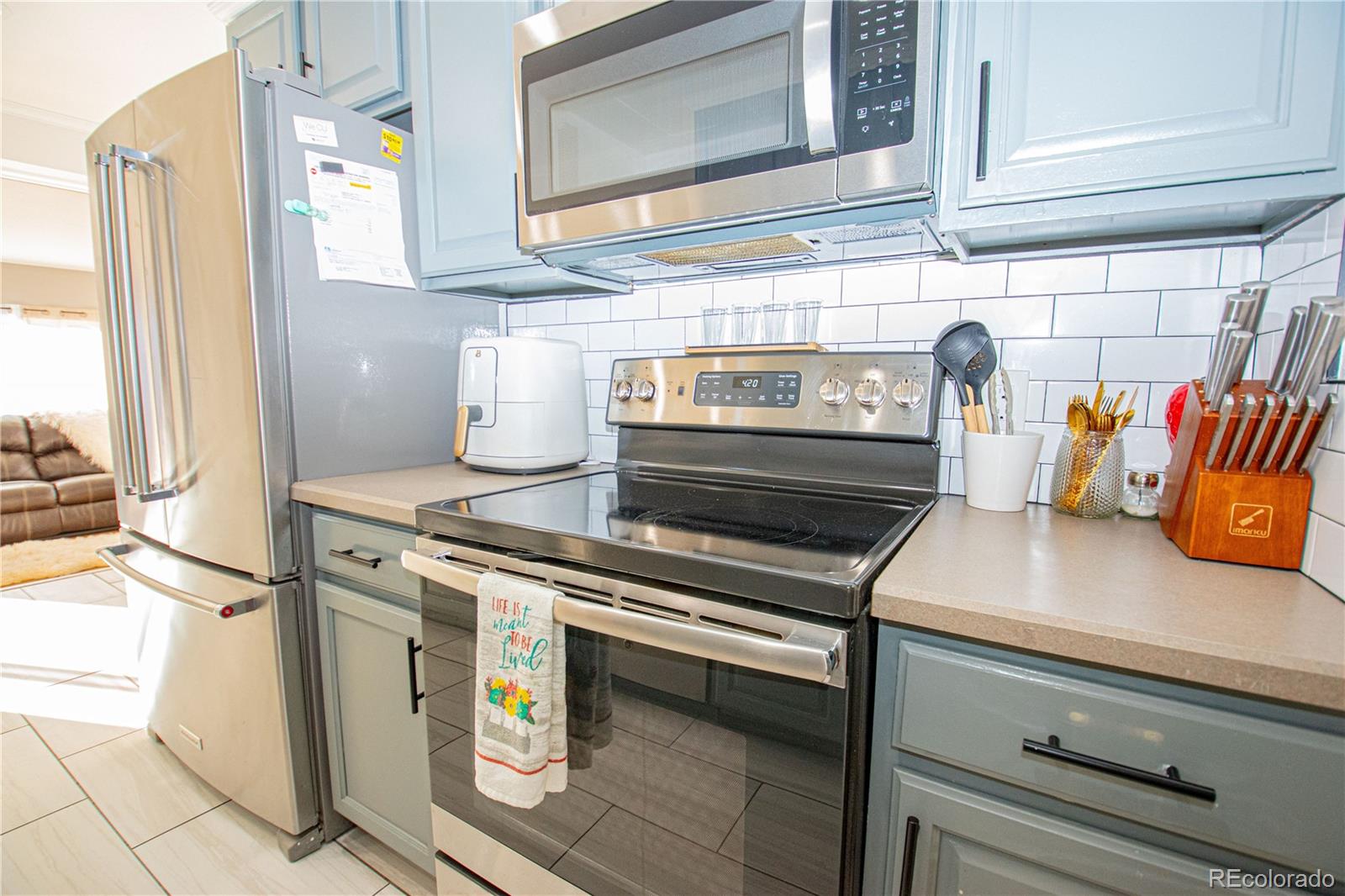 1543 S Benton Street Lakewood CO 80232