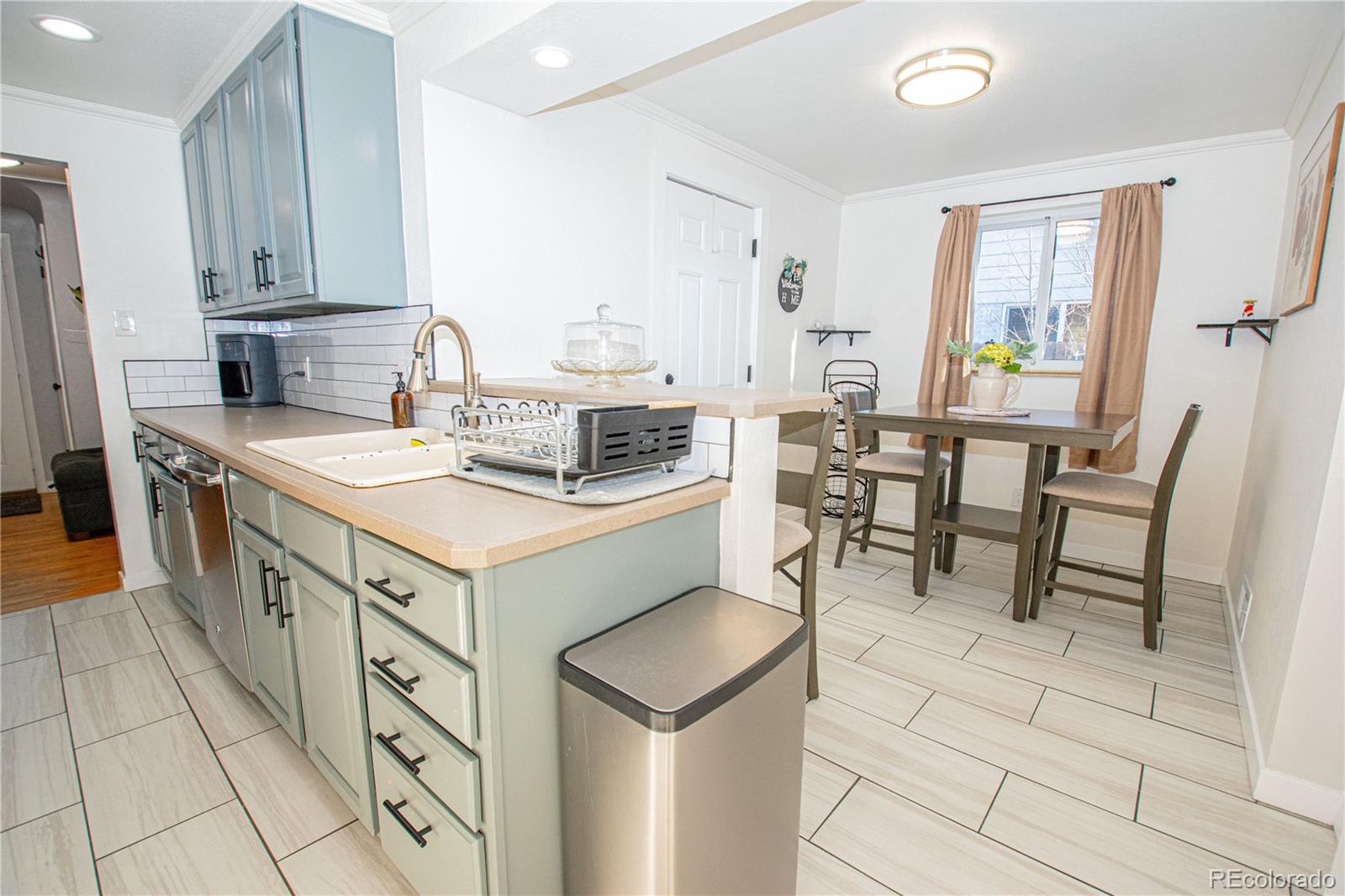 1543 S Benton Street Lakewood CO 80232