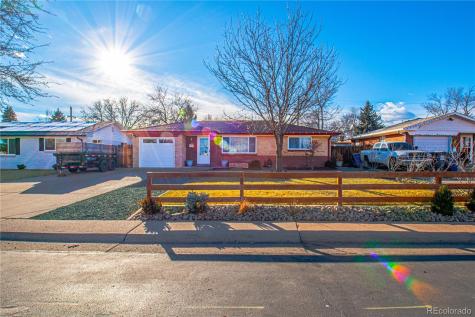 1543 S Benton Street Lakewood CO 80232