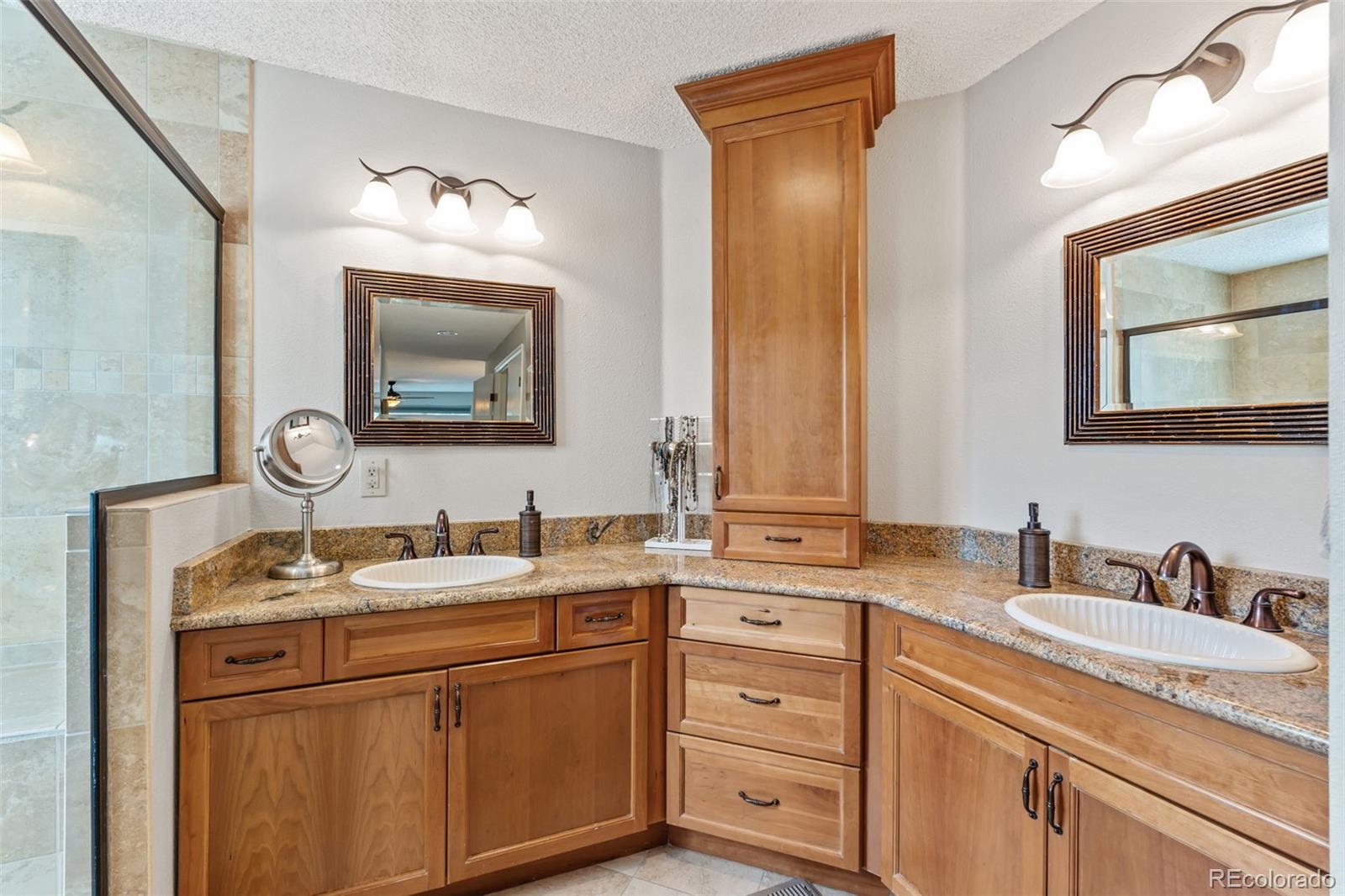 5717 S Kenton Street Englewood CO 80111