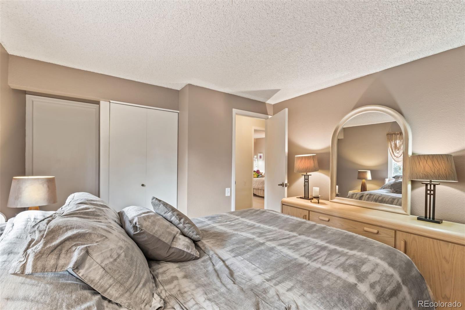 5717 S Kenton Street Englewood CO 80111