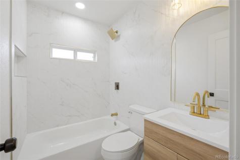 7464 W Louisiana Avenue Lakewood CO 80232