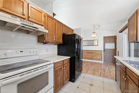 1933 Ensenada Court Aurora CO 80011