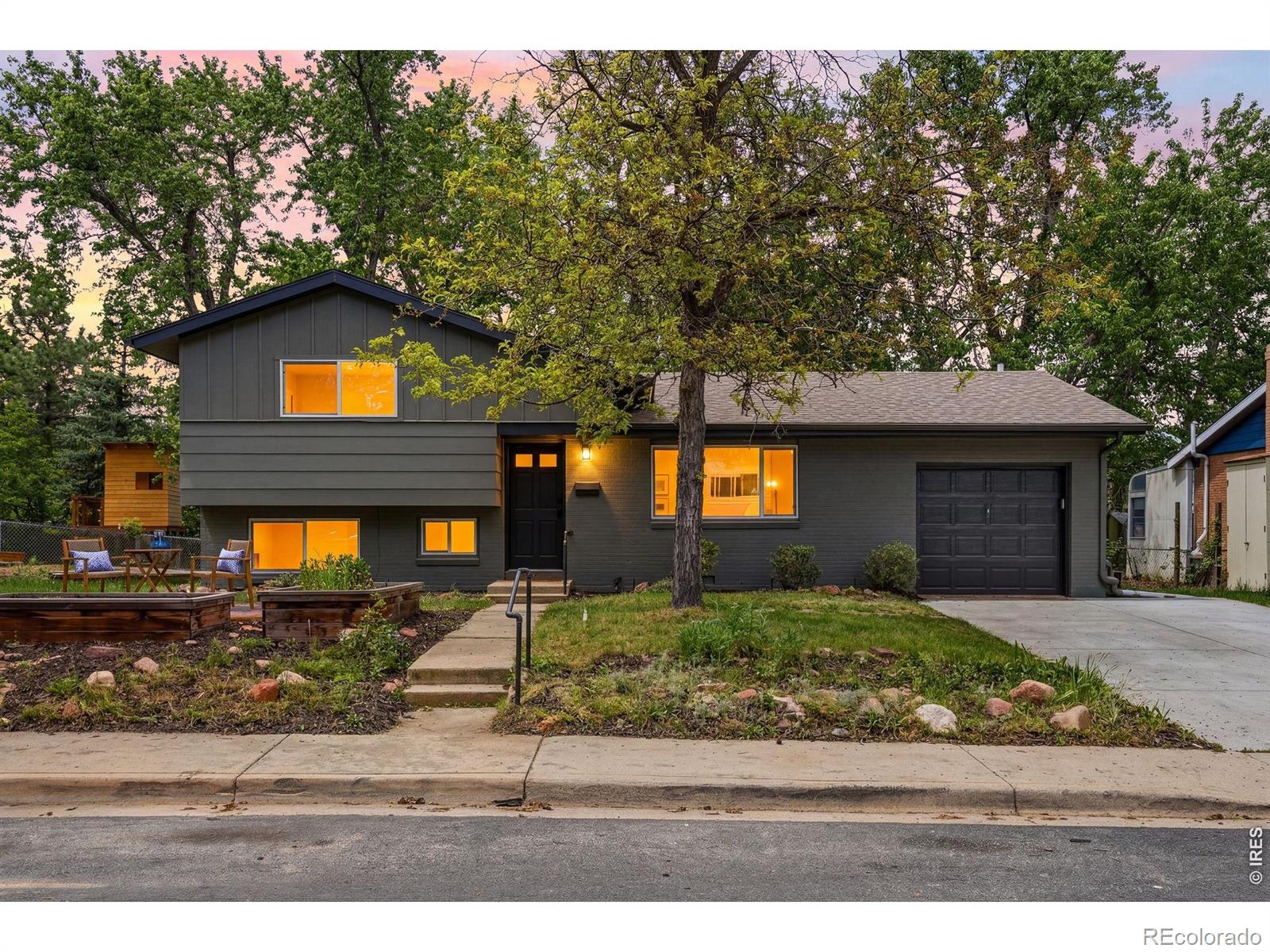Boulder CO, 3664 Chase Court