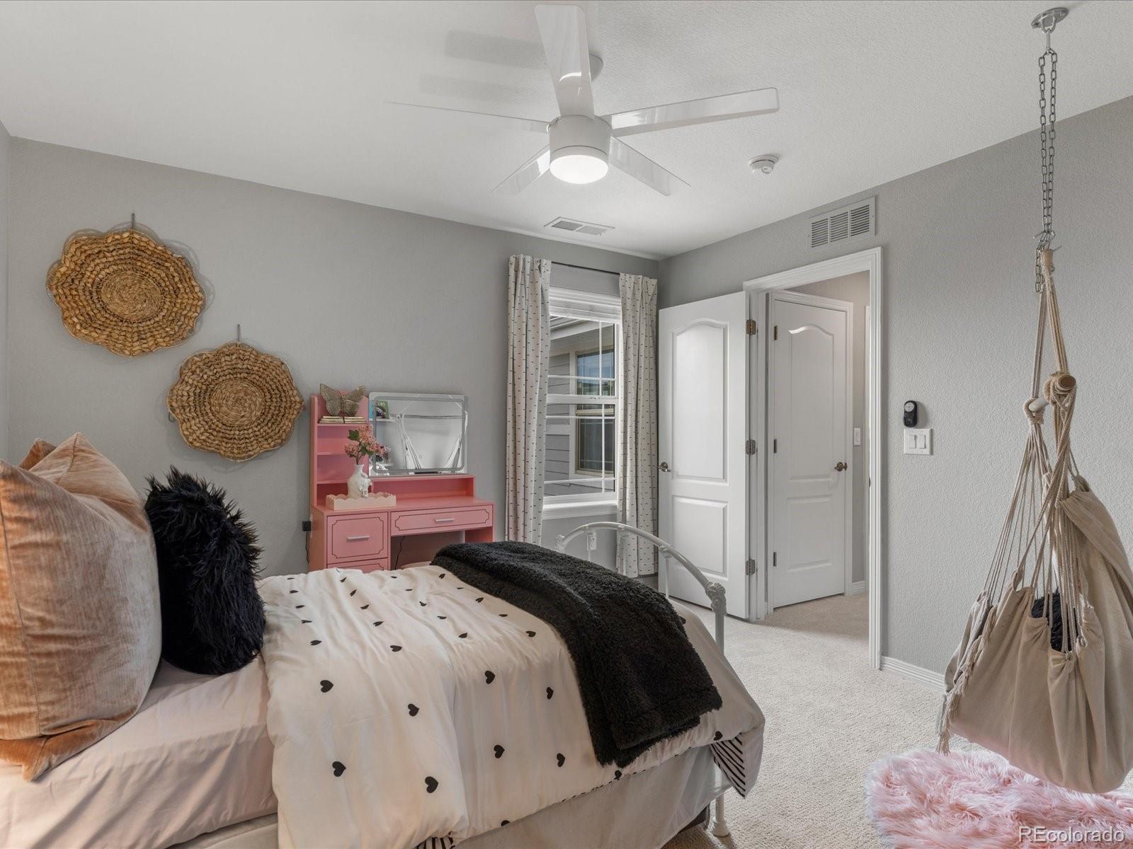 5223 Chester Street Denver CO 80238