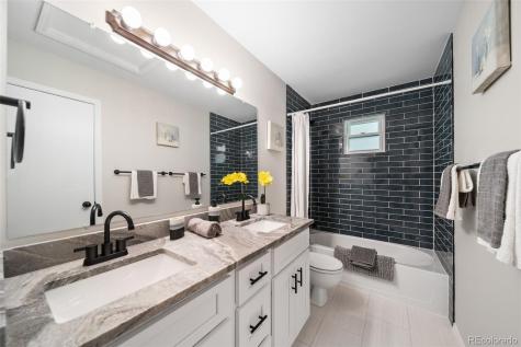 1839 Granby Court Aurora CO 80011