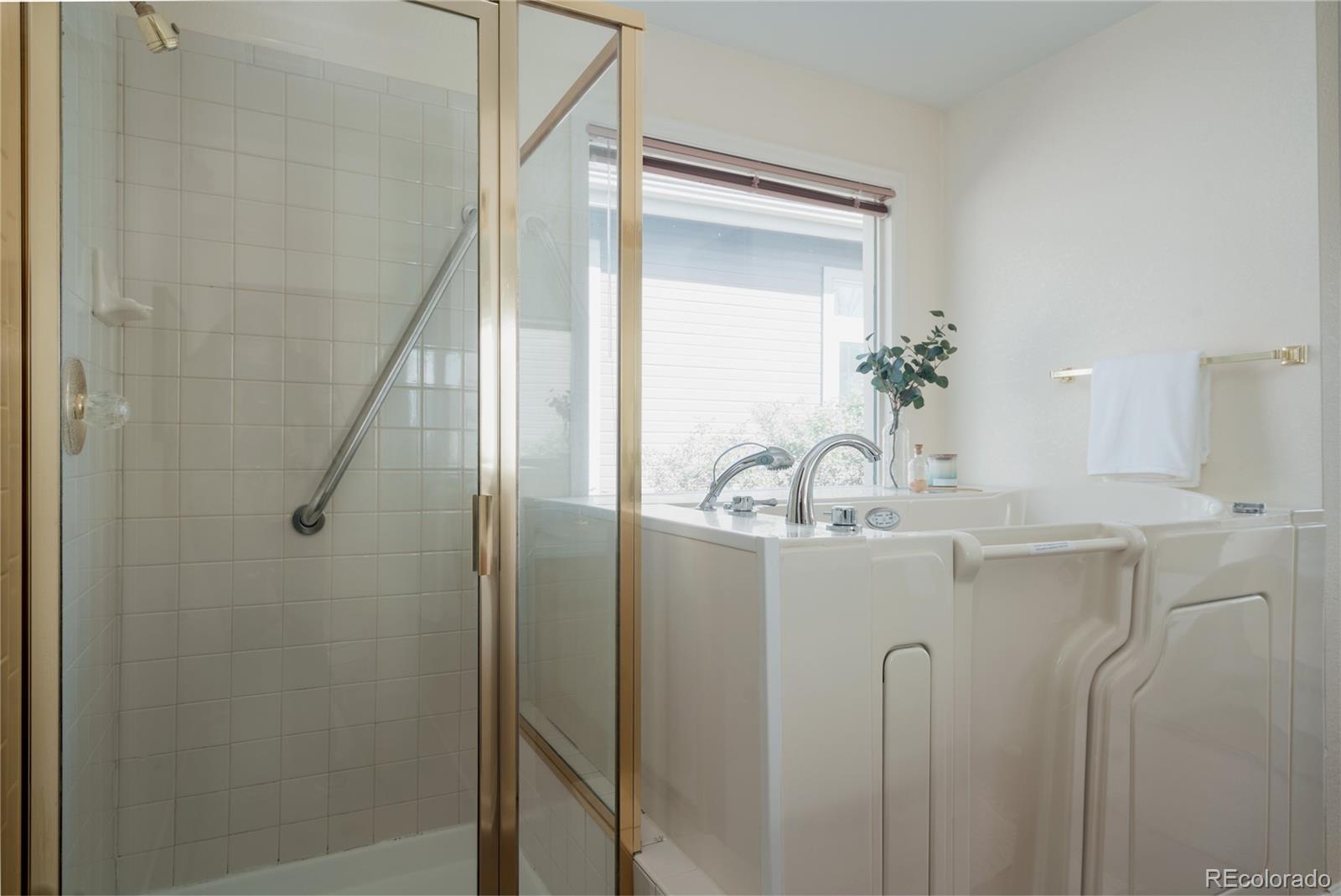 2630 S Iris Street Lakewood CO 80227