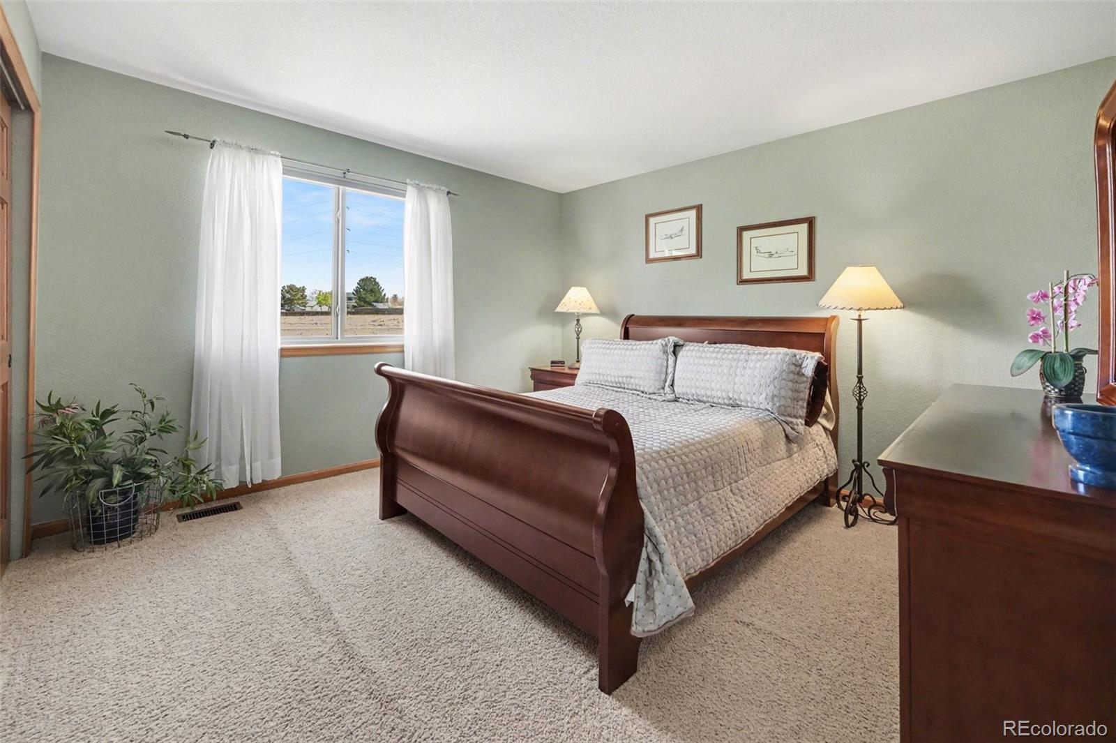 8872 Chestnut Hill Lane Highlands Ranch CO 80130