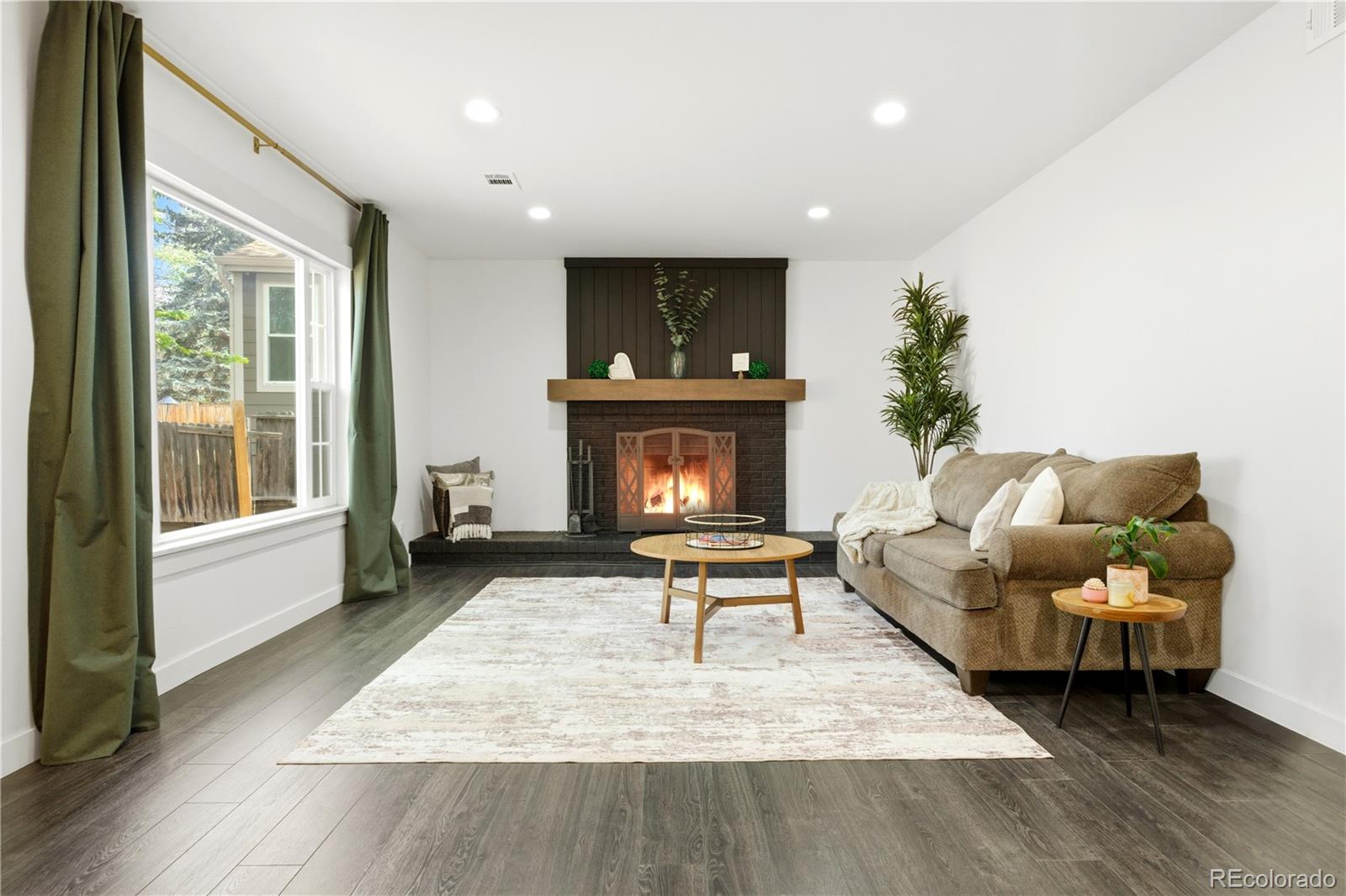 1127 E Kettle Place Centennial CO 80122