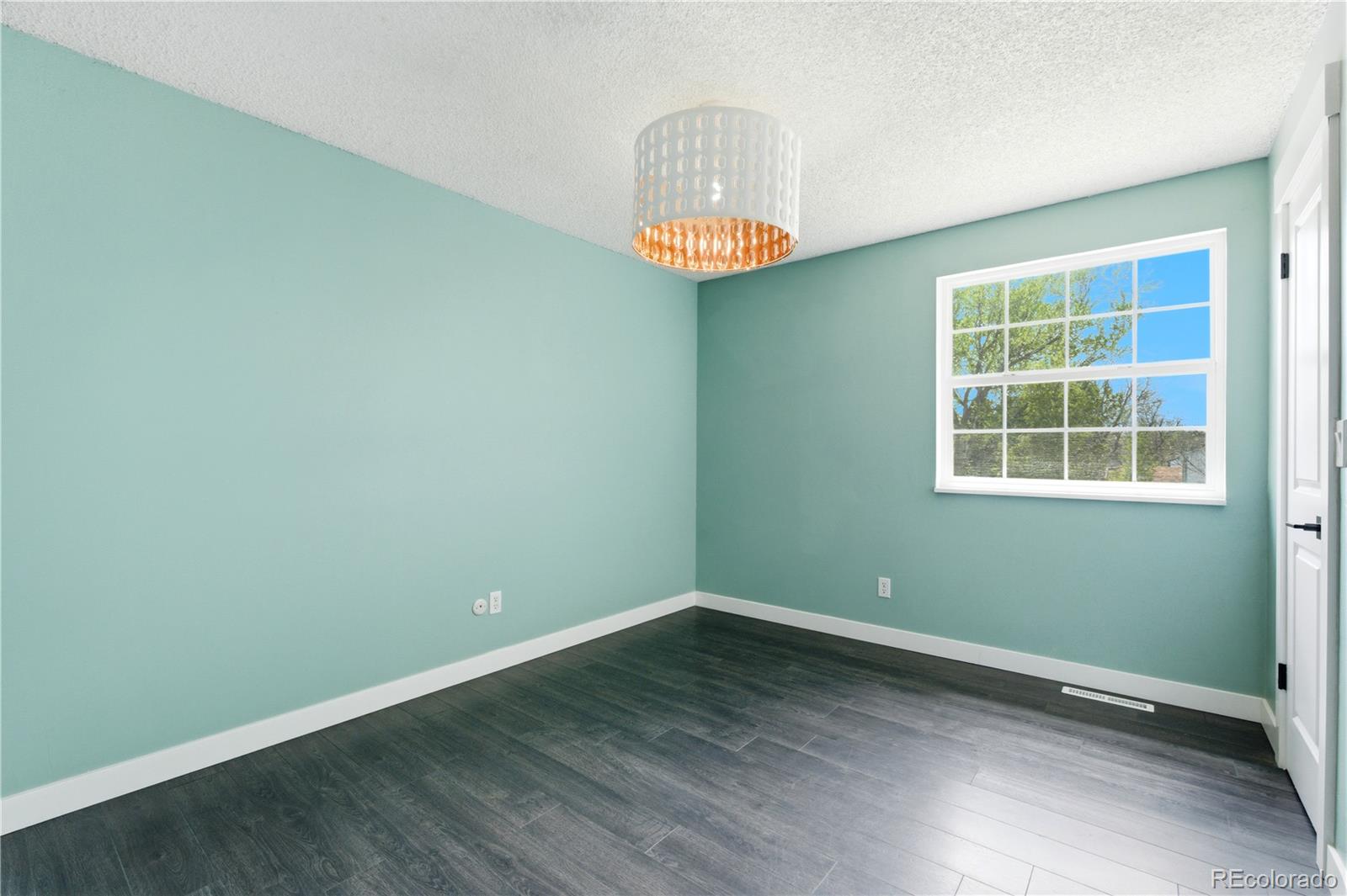 1127 E Kettle Place Centennial CO 80122