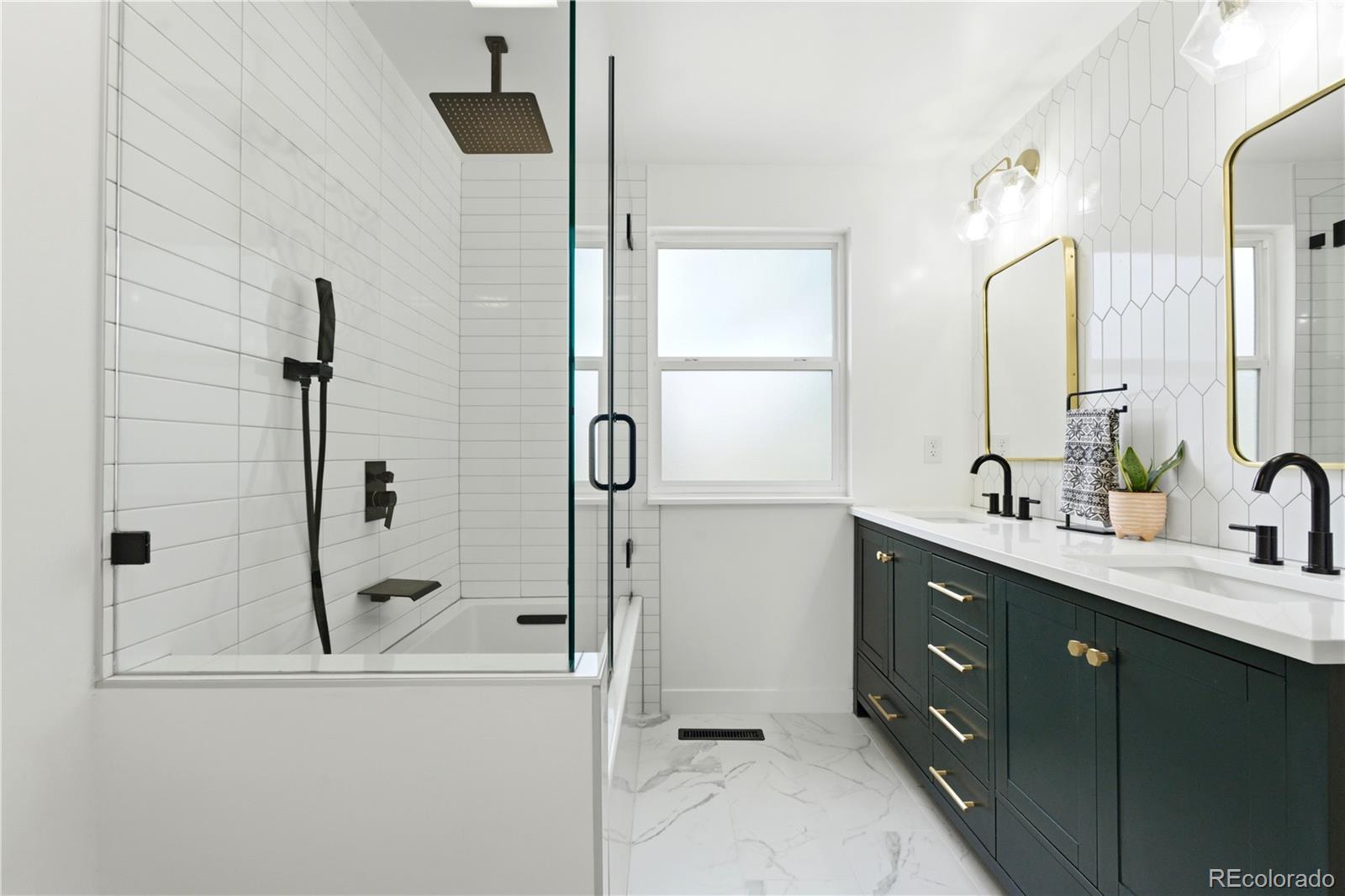 1127 E Kettle Place Centennial CO 80122