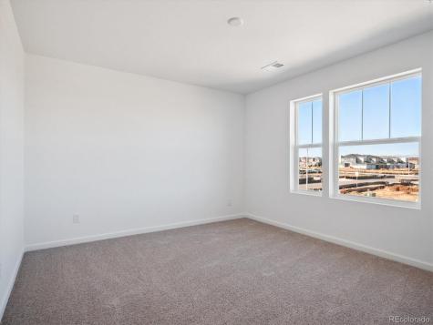 494 S Rifle Street Aurora CO 80017