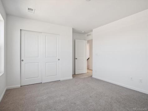 494 S Rifle Street Aurora CO 80017