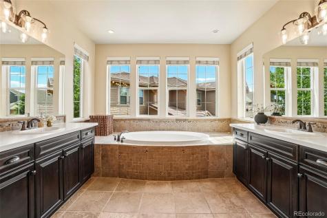 26726 E Peakview Drive Aurora CO 80016