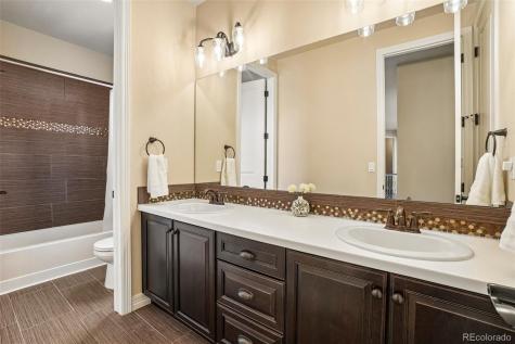 26726 E Peakview Drive Aurora CO 80016