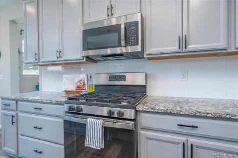 960 Avena Court Elizabeth CO 80107
