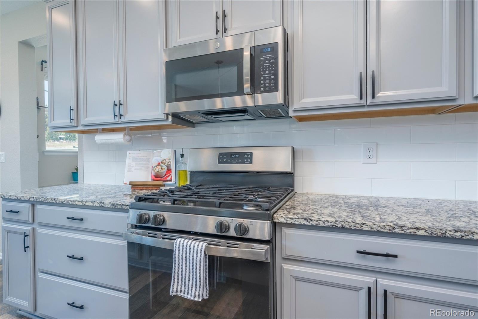960 Avena Court Elizabeth CO 80107