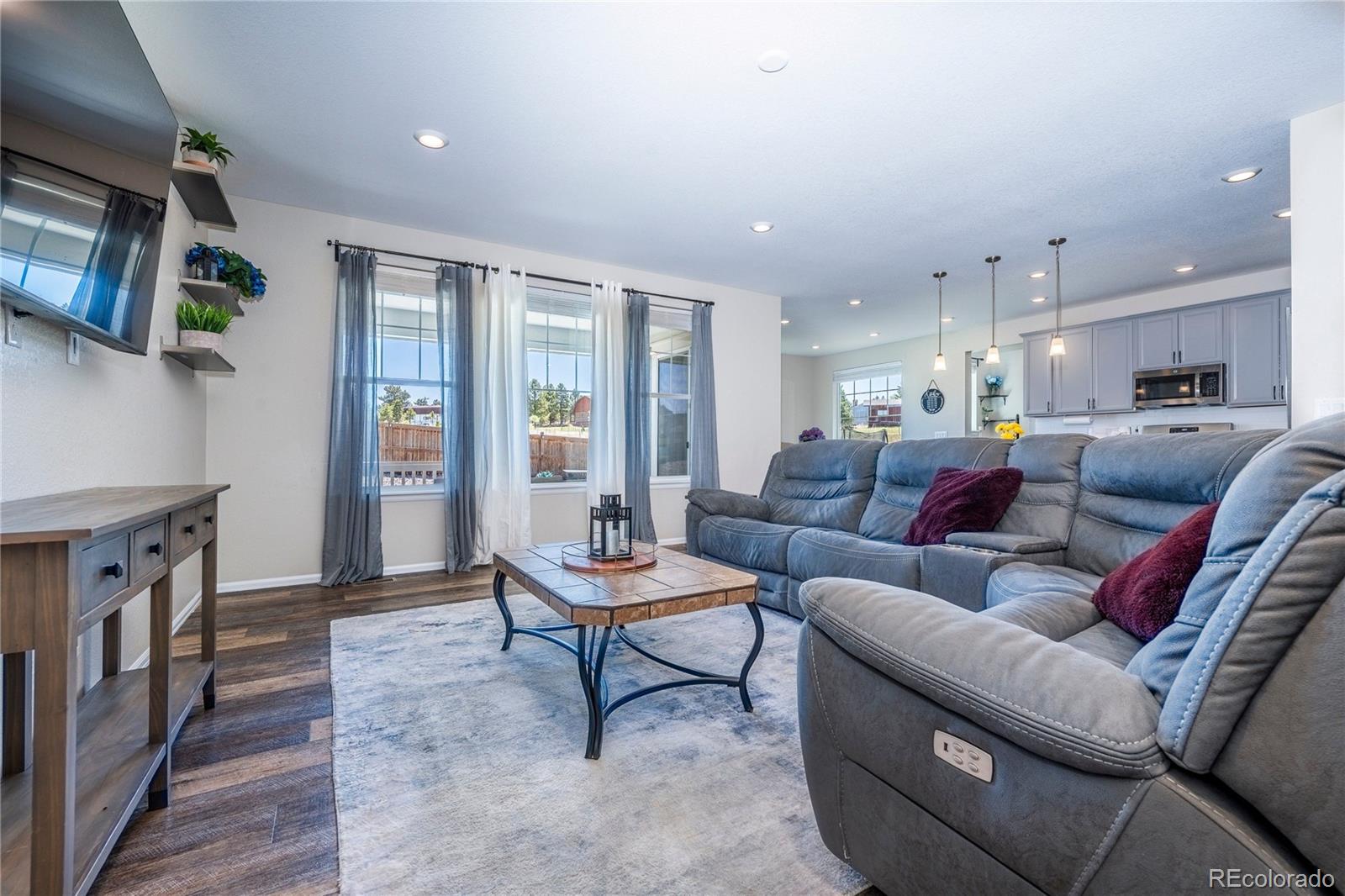 960 Avena Court Elizabeth CO 80107