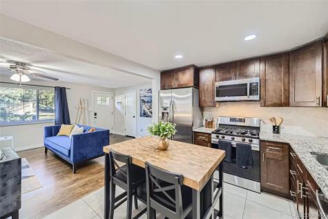 6718 W 70th Place Arvada CO 80003