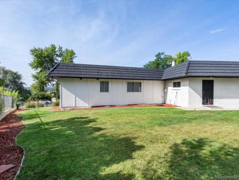 8233 W 62nd Place Arvada CO 80004