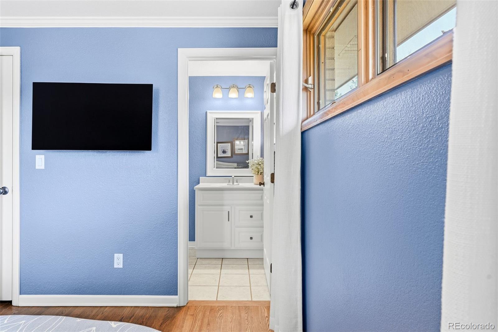 2903 E Peakview Circle Centennial CO 80121