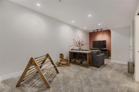 9112 Moondance Drive Littleton CO 80125
