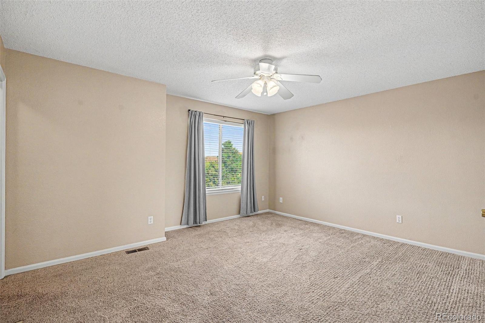 10411 Hyacinth Street Highlands Ranch CO 80129