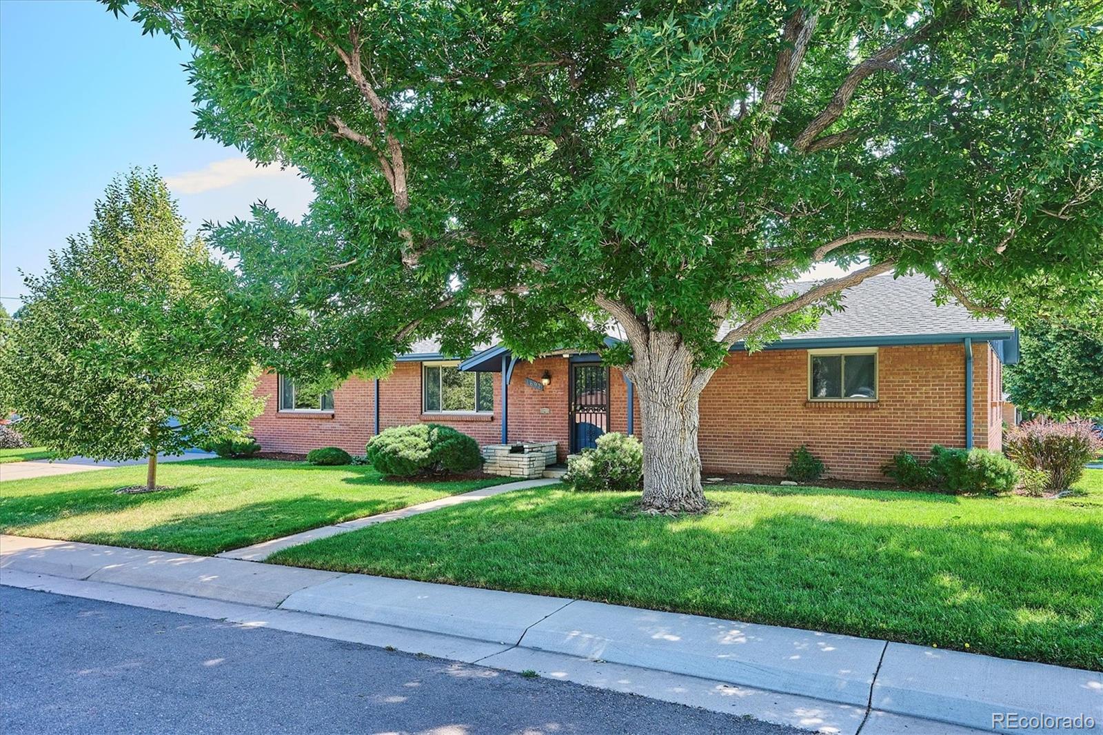 1692 S Ivanhoe Street Denver CO 80224