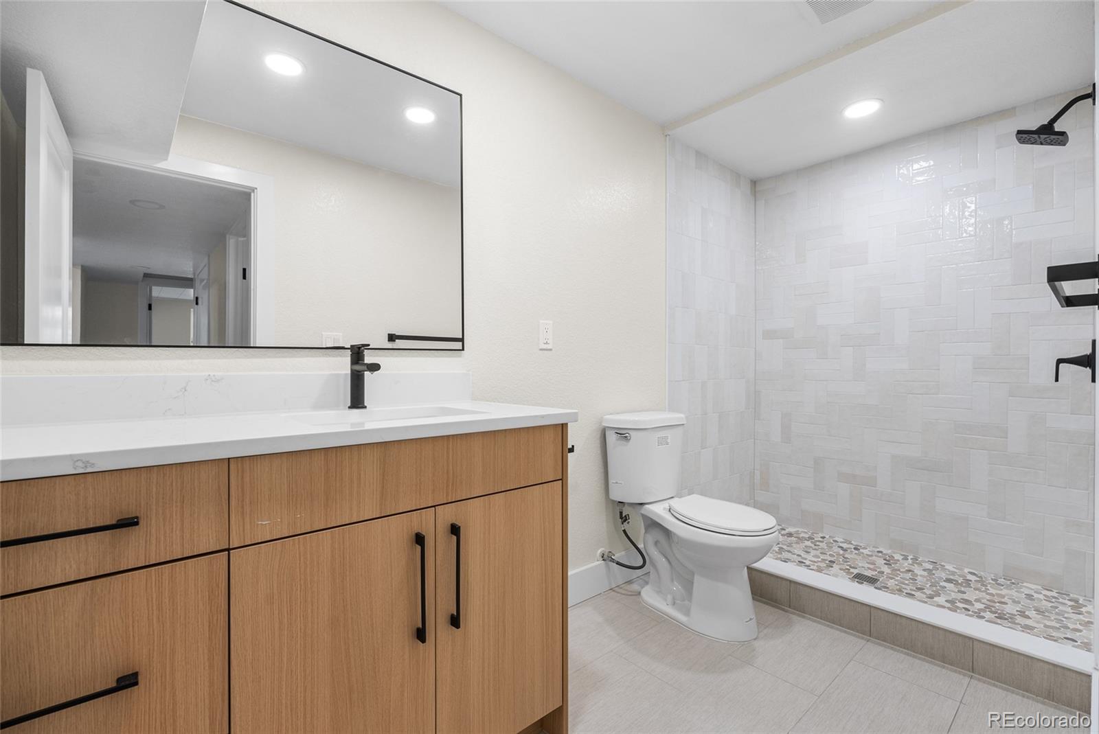 1375 W Hinsdale Drive Littleton CO 80120