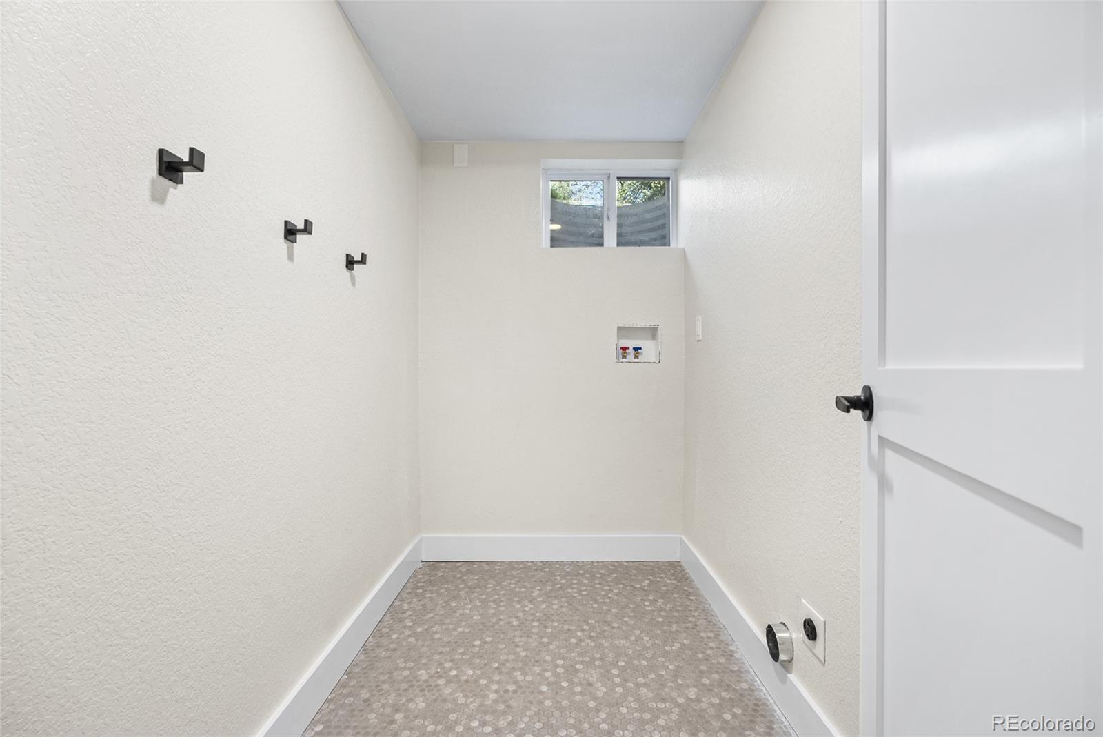 1375 W Hinsdale Drive Littleton CO 80120