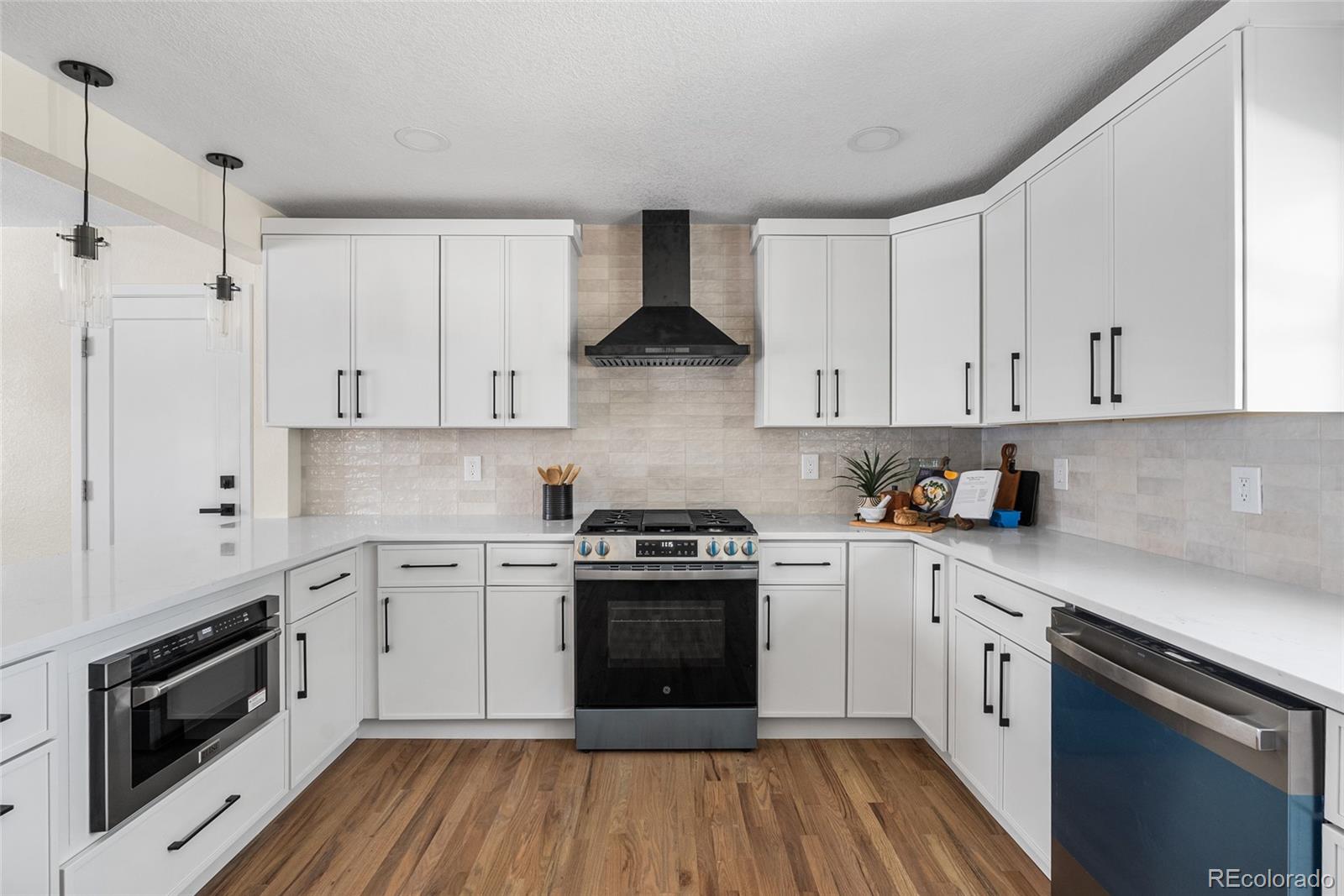 1375 W Hinsdale Drive Littleton CO 80120