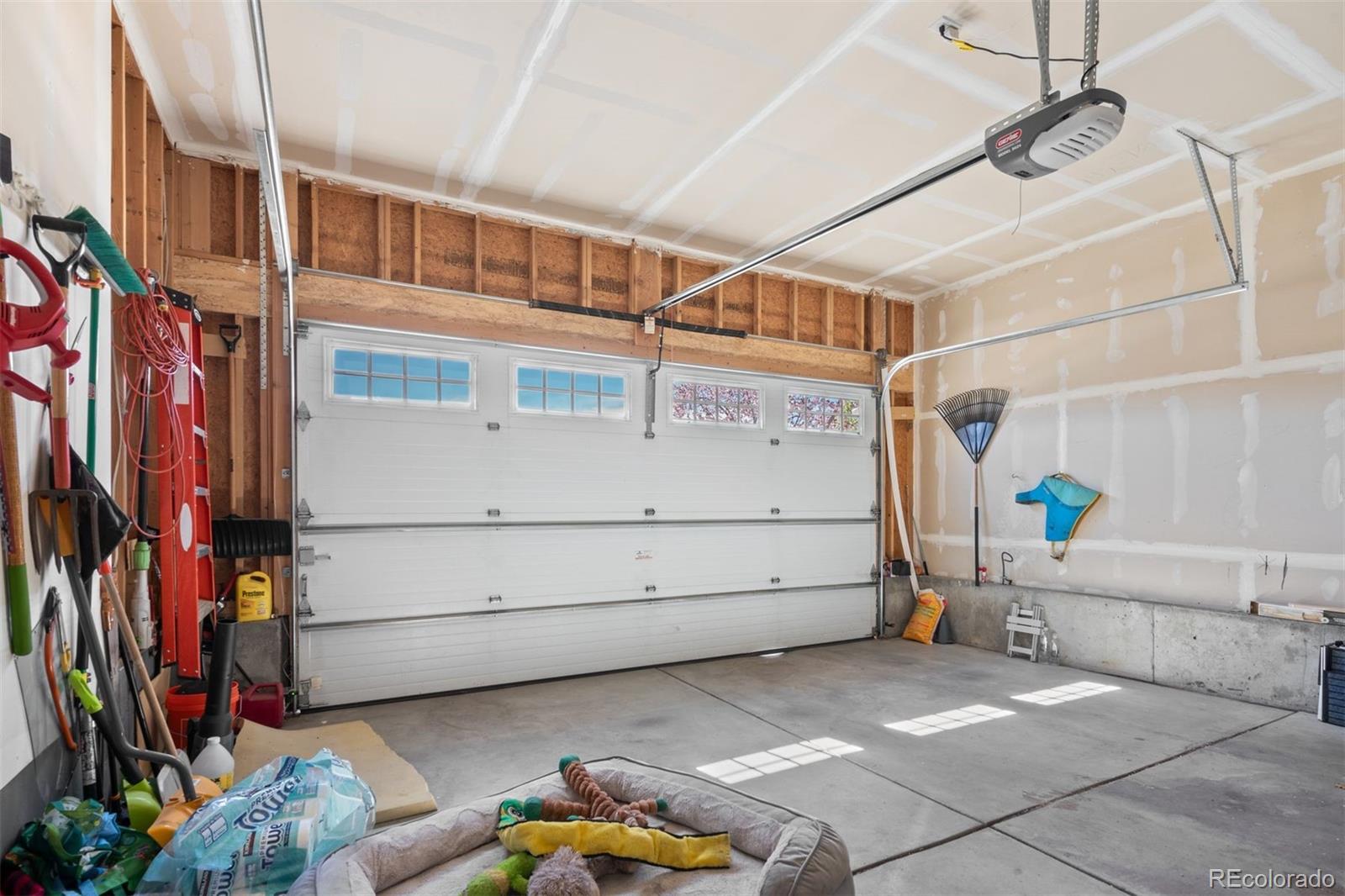 15904 Elizabeth Street Thornton CO 80602