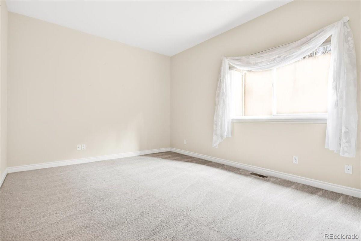 9430 S Silent Hills Drive Lone Tree CO 80124