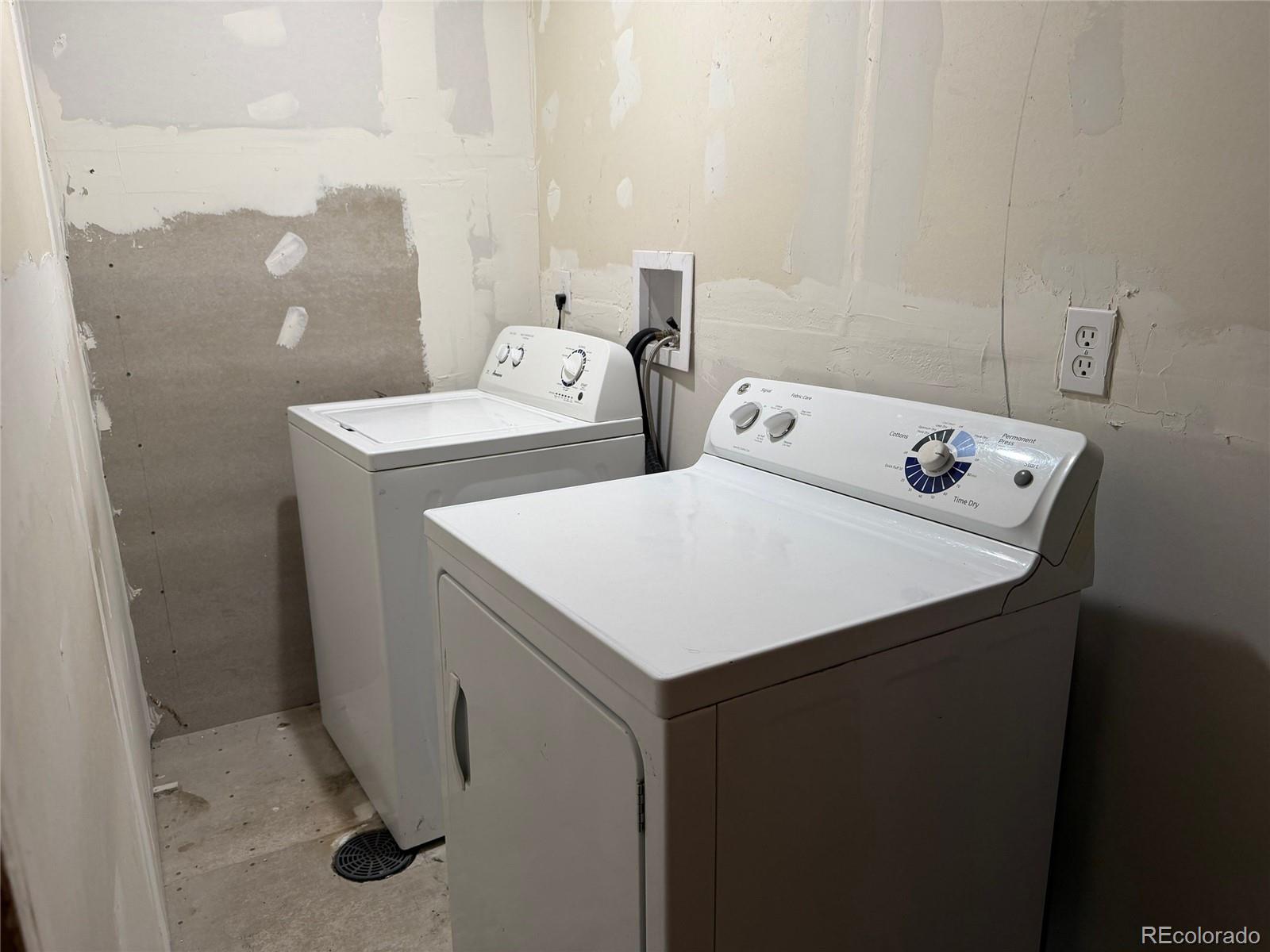 3124 Quari Street Aurora CO 80011