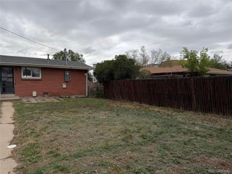 3124 Quari Street Aurora CO 80011