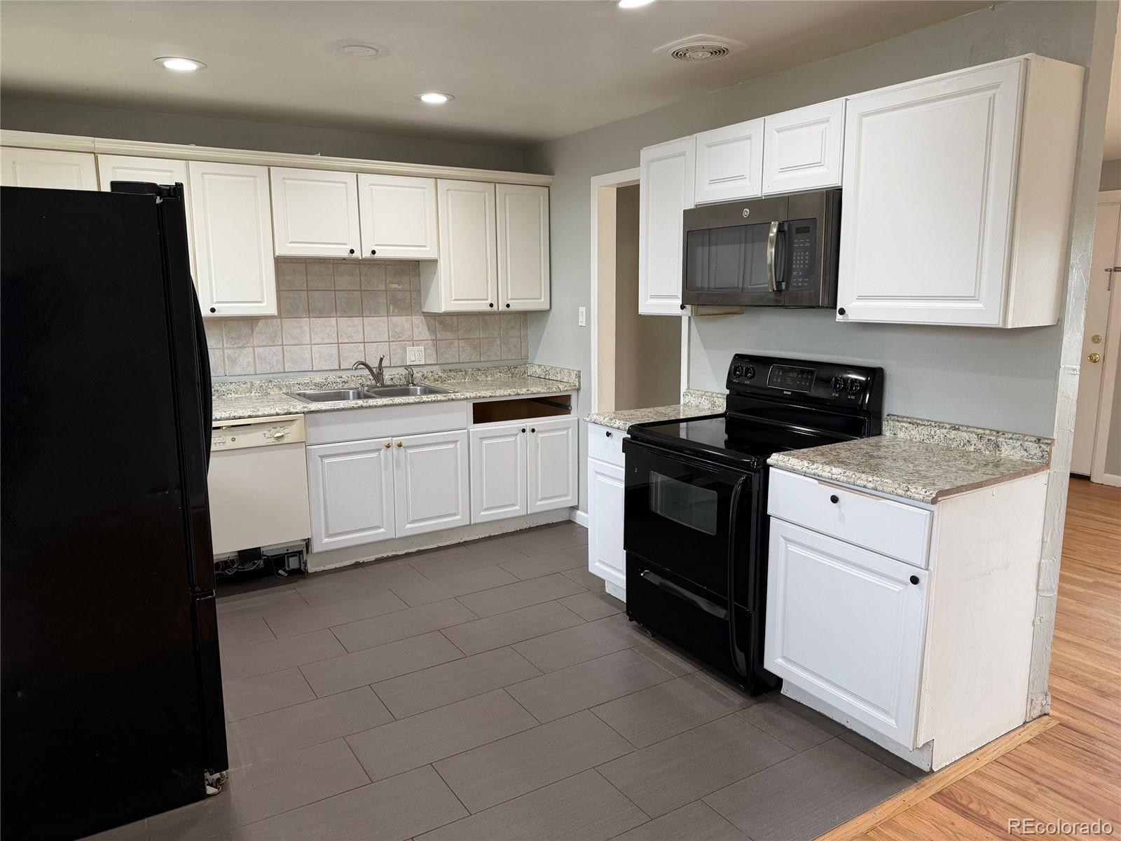 3124 Quari Street Aurora CO 80011
