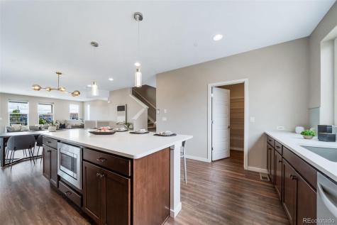 1000 Southurst Lane Littleton CO 80129