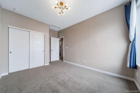 1000 Southurst Lane Littleton CO 80129