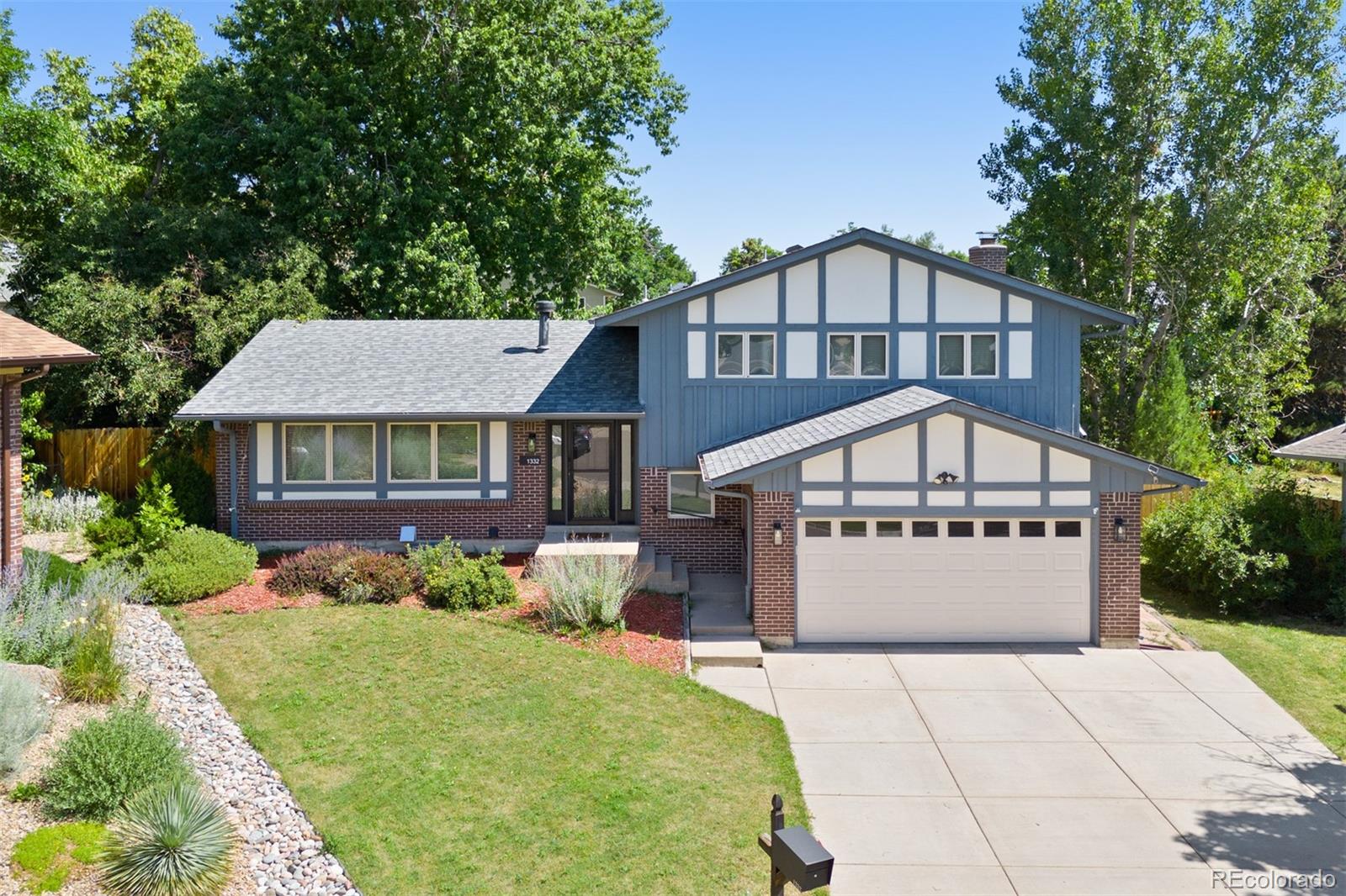 1332 S Yank Street Lakewood CO 80228