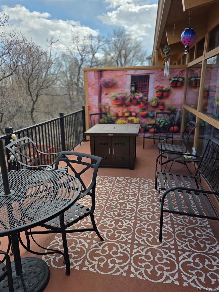 414 Chamberlin Place Colorado Springs CO 80906