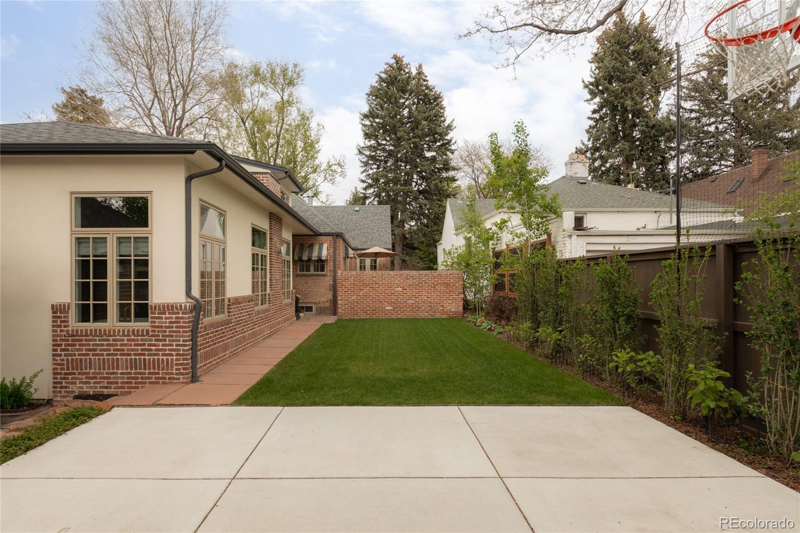 371 Albion Street Denver CO 80220