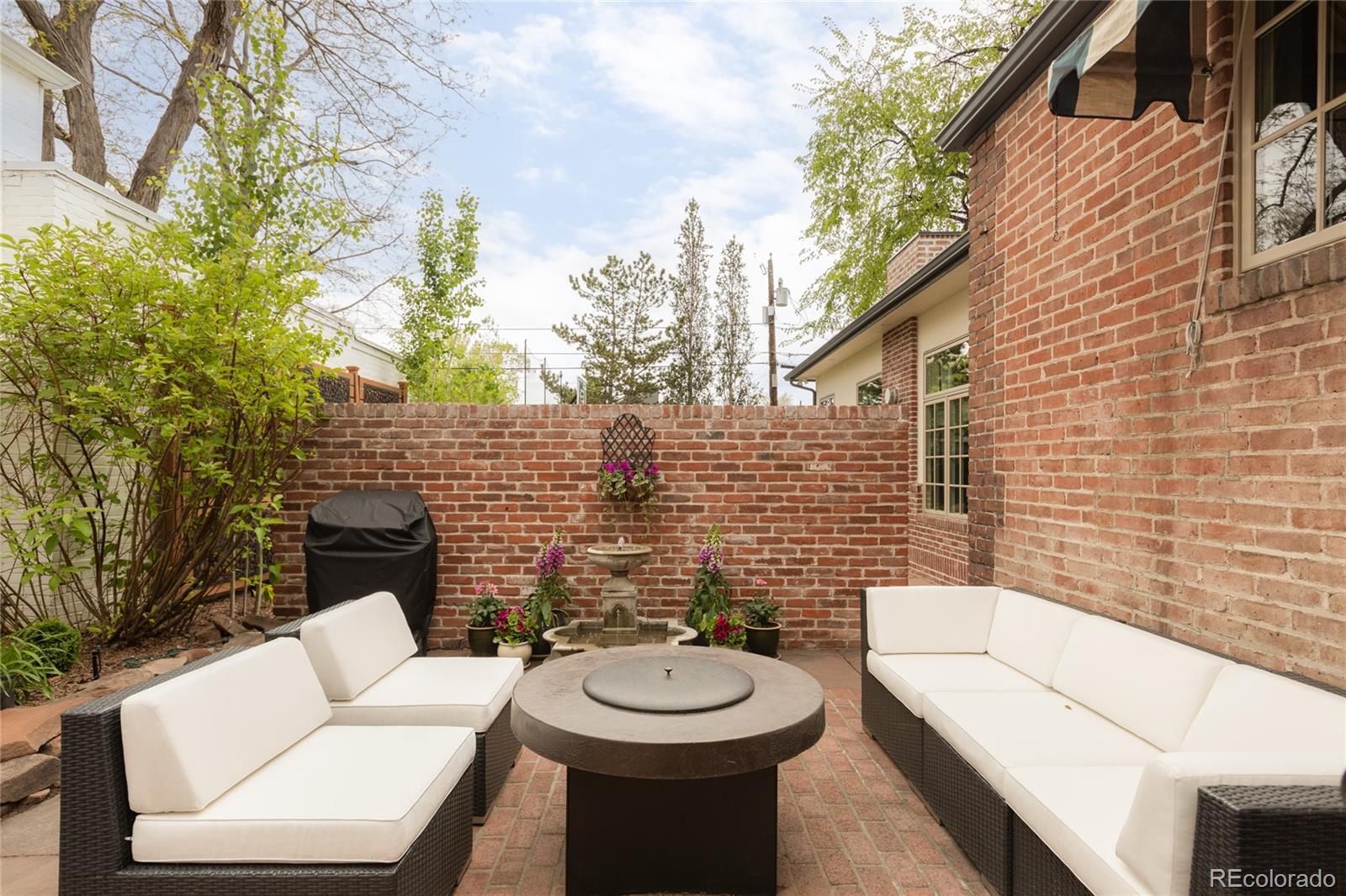 371 Albion Street Denver CO 80220