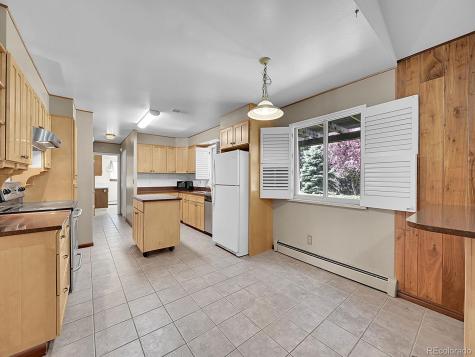 3841 S Magnolia Way Denver CO 80237